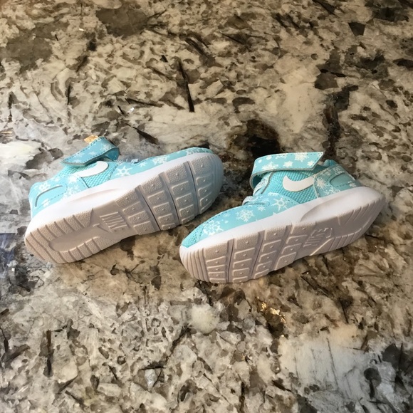Nike Kaishi Snowflake Print. Size 7C - Picture 4 of 6